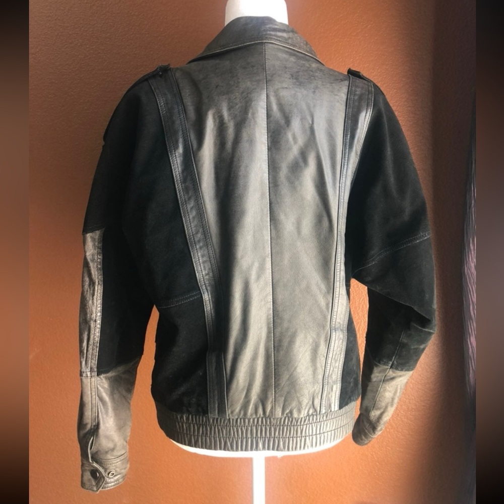 Vintage Leather Jacket - Picture 3 of 9